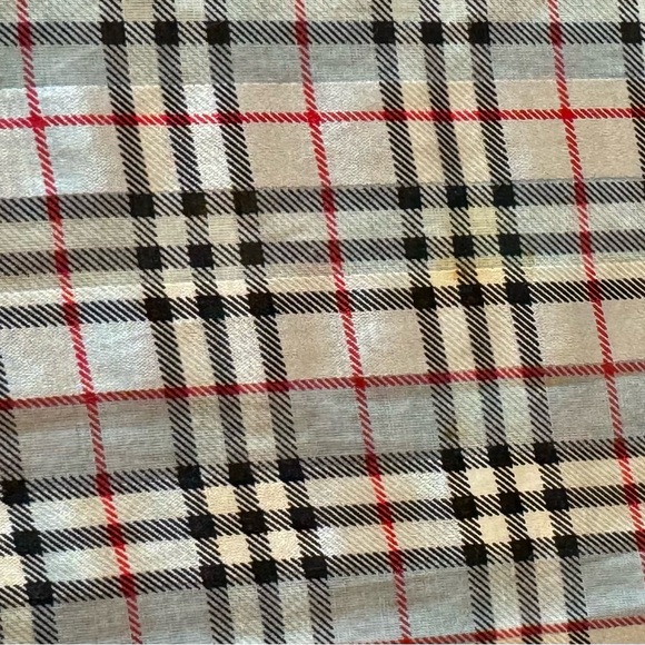 Burberry Vintage London Handkerchief - Picture 5 of 5